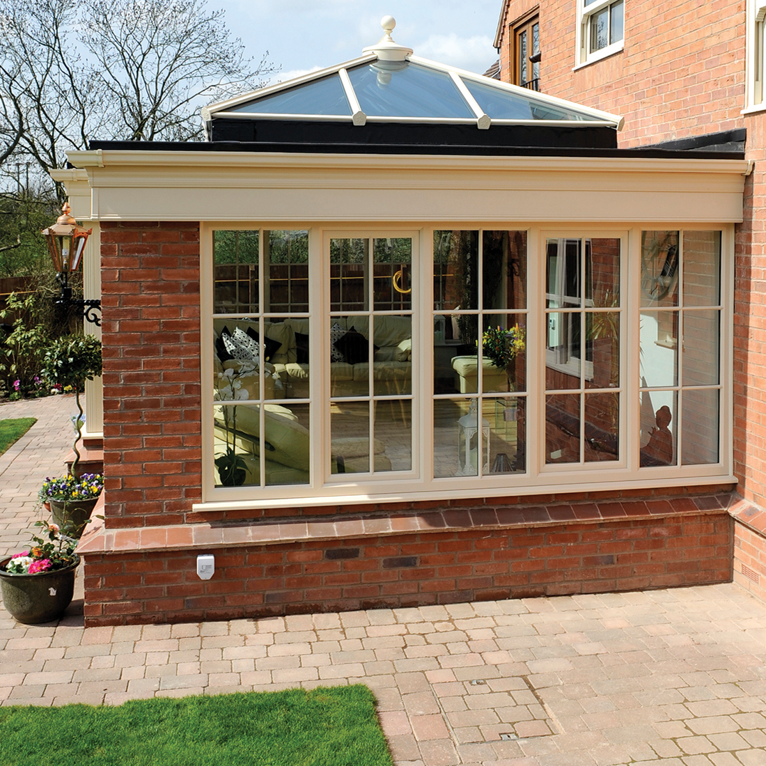The difference between an orangery and a conservatory